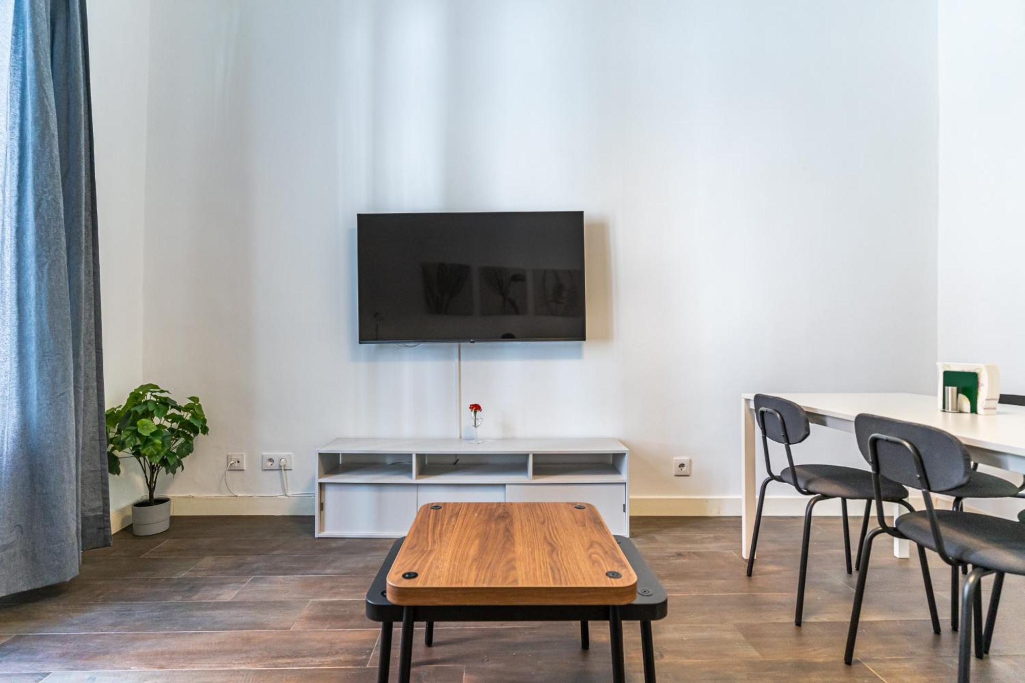 Vr Estudios Apartments مدريد المظهر الخارجي الصورة